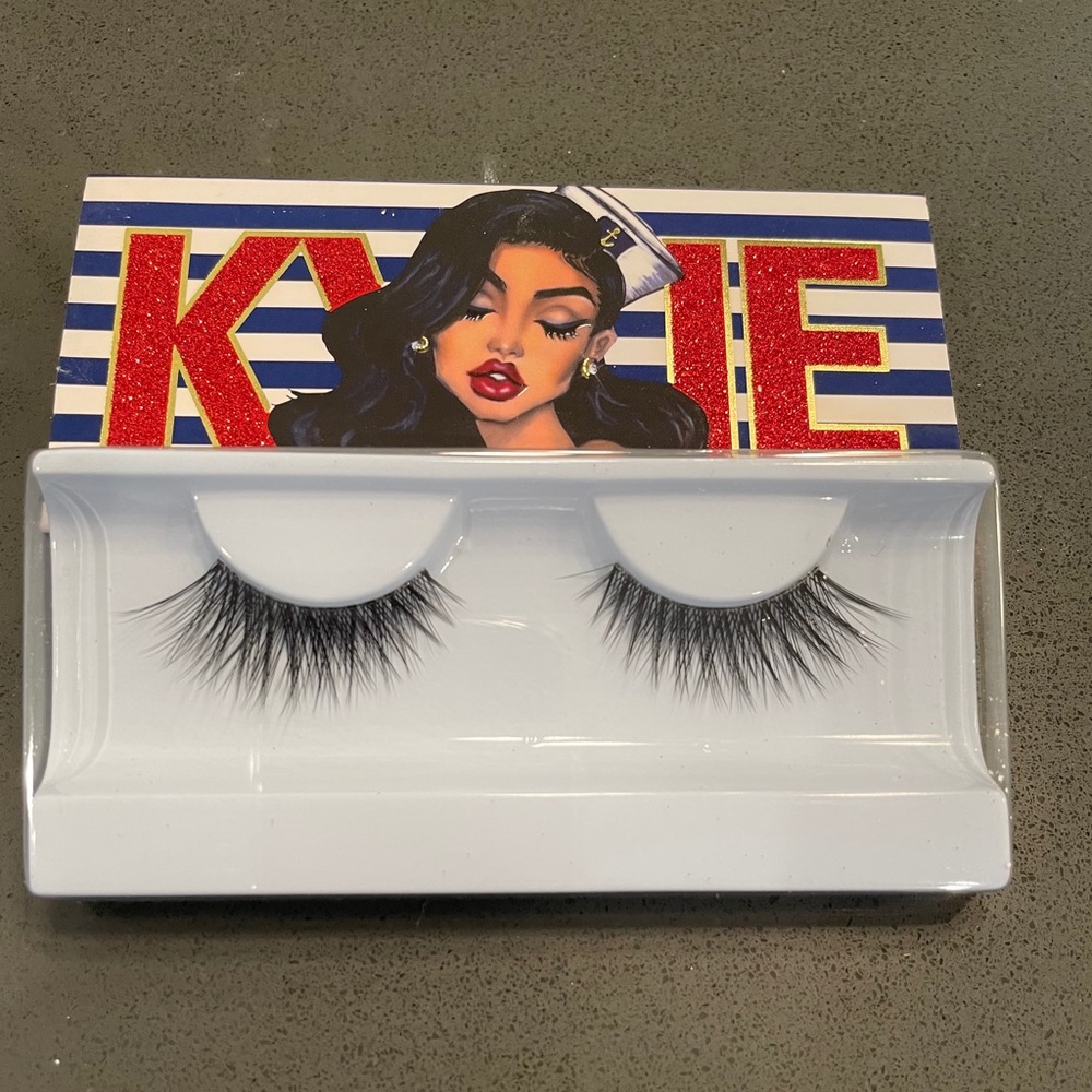 Authentic Kylie “Shady” Lash set